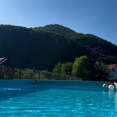 Trembita Motel Mizhhirya (Transcarpathia)